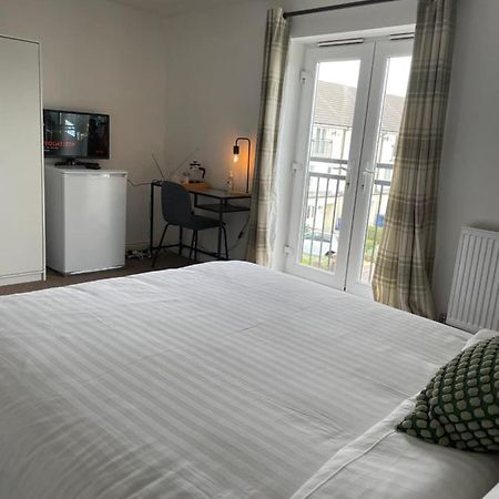 Luxury Rooms In Furnished Guests-Only House Free Wifi West Thurrock Grays 외부 사진